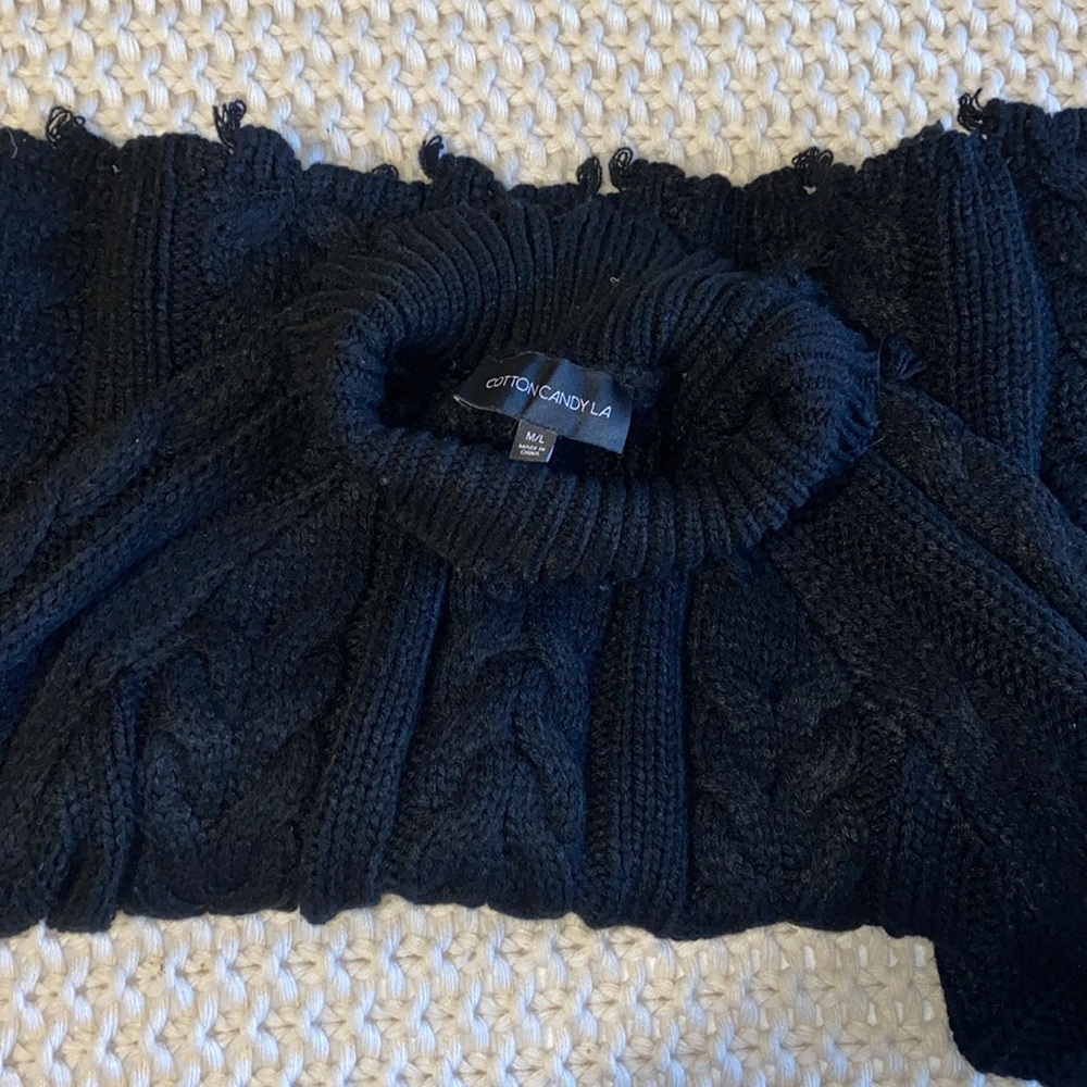 Turtle Neck Sweater - image 3